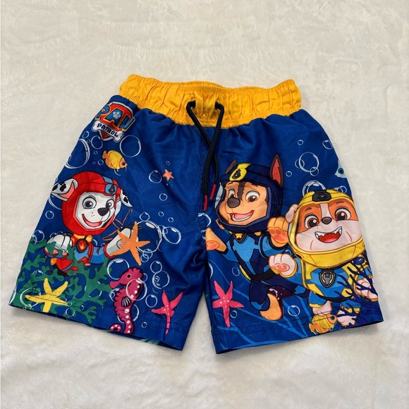 Bundle 5 Sets of Swimming Trunks Boys Sz 4 & 5 - Picture 6 of 11